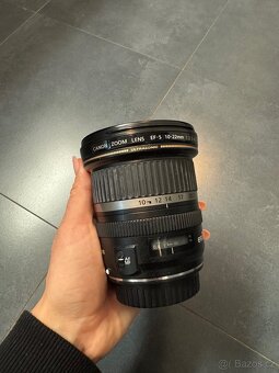 Zrcadlovka Canon EOS 400D + 3 objektivy, 2 stativy a batoh - 11