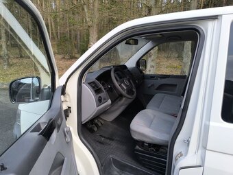 VW TRANSPORTER CARAVELLE 2,5 TDi LONG-9-míst - 11