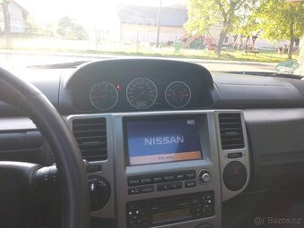 Nissan X-Trail 2.2 dci 4x4 - 11