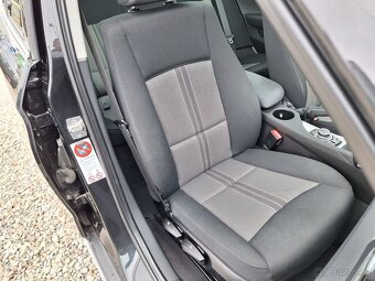 BMW X1 2.0d xDrive xLine - PANO, NAVI AKČNÍ CENA - 11