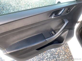 ŠKODA Rapid 1.6 TDI, 77 kW ambition 2013 - 11
