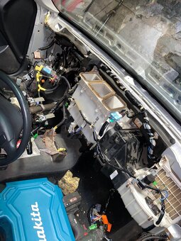 Honda Civic 1.5 EKO hatch - 11