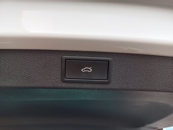 Škoda Karoq Style 1.5TSI 110kW DSG 54tkm Full LED Keyless - 11
