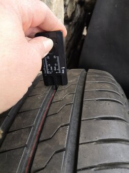 Firestone Roadhawk 195/65 R15 91T, DOT 21, vzorek 90 % - 11
