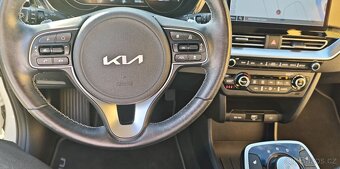 Kia e-Niro 40 kWh 11/2021, 3F, stav nového auta, +DPH - 11