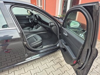 Alfa Romeo Giulia 2.2 JTDM Super 132kW - 11