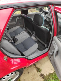 Škoda Felicia 1,3 LX 40 kW - 11