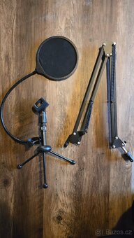 Mackie Big Knob Studio Bundle - 11