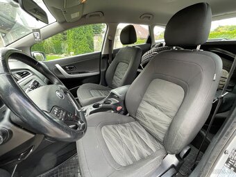 KIa Ceed 1,6 GRDi 100kW - 11