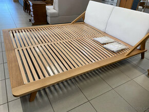 Nová dubová moderní postel Ellenberger - 11