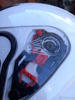 AGV - 11