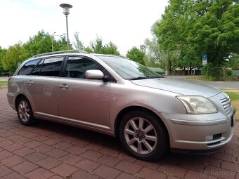 Toyota Avensis - 11