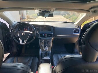 Volvo V40 D3 - 11
