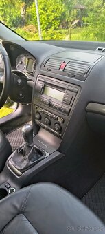 Škoda Octavia 2 2.0TDI - 11