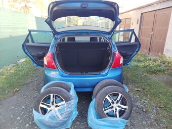 Kia Ceed 1.4benzin-Koup.Čr,81500km,PO STK - 11