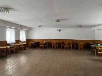 Prodej penzionu s restaurací, sálem a ubytováním – Ves 3 - 11