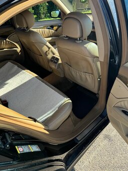 . 203473388  Mercedes E320cdi AVANTGARDE, sedan,rok v. 2008 - 11