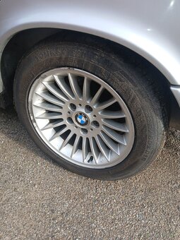 BMW E34 520i NOVÁ STK - 11