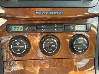 Volkswagen Passat 2.0 TDI 103kW HIGHLINE DSG 1.MAJITEL CZ - 11