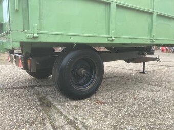 Přívěs za traktor sklopný - 11