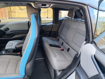 BMW i3 REX - s Range Extenderem - 11