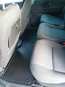 Seat Alhambra 2.0 tdi 2008 bez koroze, teče řízení - 11