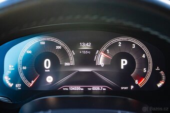 BMW 5 Touring 530d xDrive A/T 2019 - ZÁRUKA 1 rok/30000km - 11