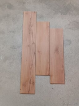 Krásná laminátová podlaha (více než 13 m2) - 11