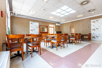 Pronájem vybavené restaurace s terasou - 11