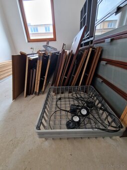 Šatníkova sestava na míru - 11