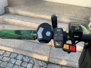 Elektrokolobežka K100 výborný stav - 11