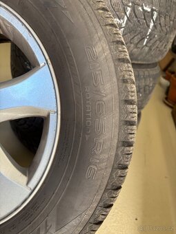 Sada Volvo s pneu Nokian 215/65 R16 - 11