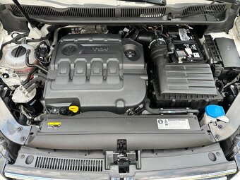 VW Touran 2,0TDi ComfortLine – 2017 – DIGI KLIMA, ACC, TAŽNÉ - 11