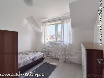 Podnájem studentský pokoj [11m2] formou spolubydlení v rodin - 11