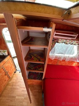 Karavan obytný do přírody na ryby + předstan - 11