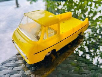 Hračka KDN - KADEN - Škoda 1203 Valník ( ČSSR ) - 11