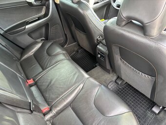 VOLVO XC60 T6 SUMMUM AWD, ACC, DYNAUDIO, NAVIGACE, KEYLESS - 11