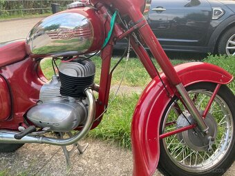 Jawa 250 - 11