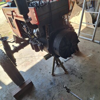 Traktor zetor 4011 - 11