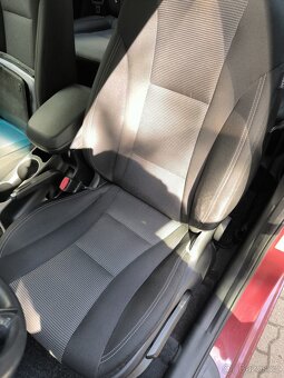 Hyundai i30 1.4 73 kw - 11