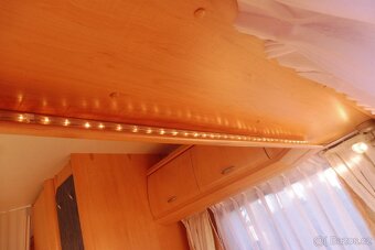 Hobby De Luxe 460 R.V. 2009 - 11