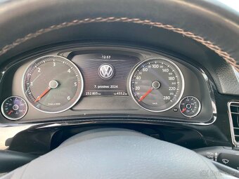 Volkswagen Touareg 3.0TDI BlueMotion, Edition X, serviska - 11