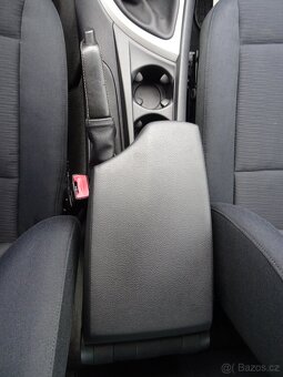 BMW Řada 1  2,0 116i 2x originál alu kola, pravidelný servis - 11
