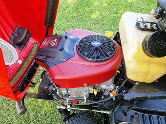 Zahradní traktor AGS SECO, Starjet Briggs 21HP, 2V, tempomat - 11