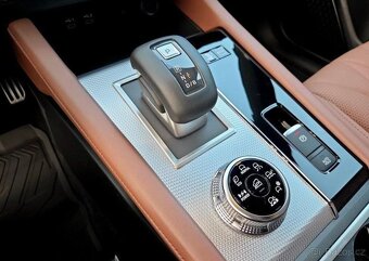 Mitsubishi Outlander 2.4 PHEV Instyle+ | 8 let záru 225 kw - 11