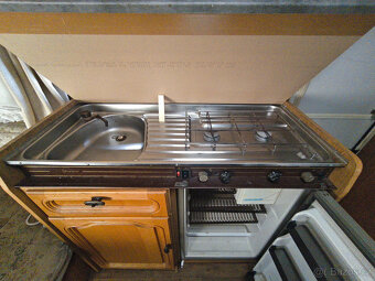 Cestovní karavan Buerstner Lux, ČR doklady, nová STK. - 11