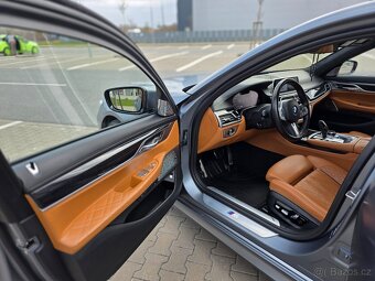 Bmw M 750 li g11,g12 Individual, x drive,2022 zaruka 2027 - 11