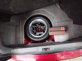 Mazda 626,2.5 ,24V,6V,1,maj.39tkm.stk 3/27,
Tel:608 432 121 - 11