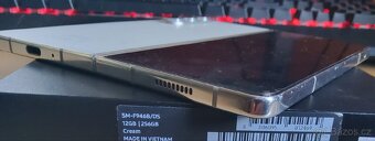 Samsung Galaxy Z Fold 5 12/256Gb - 11