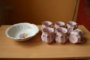 čtvrtých 20fotek Sklo a porcelán různe prodám - 11